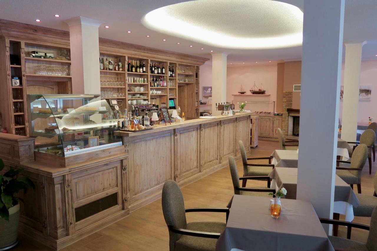Karl's Burg Отель 3*